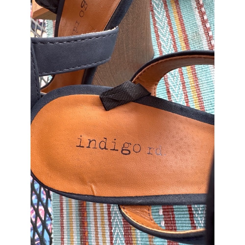 Sale!!
Indigo Rd. Wedge Heels - Picture 5 of 6